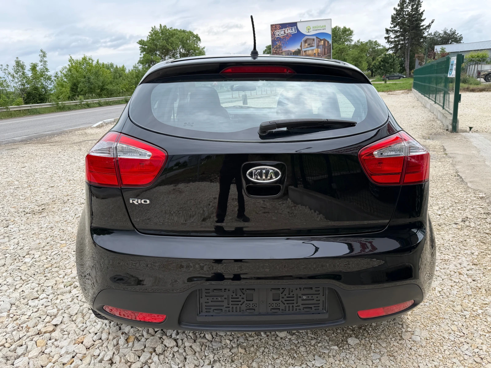 Kia Rio 1.25i 16v/85p.s-klima/5 vrati-Euro 5, снимка 6 - Автомобили и джипове - 54662094