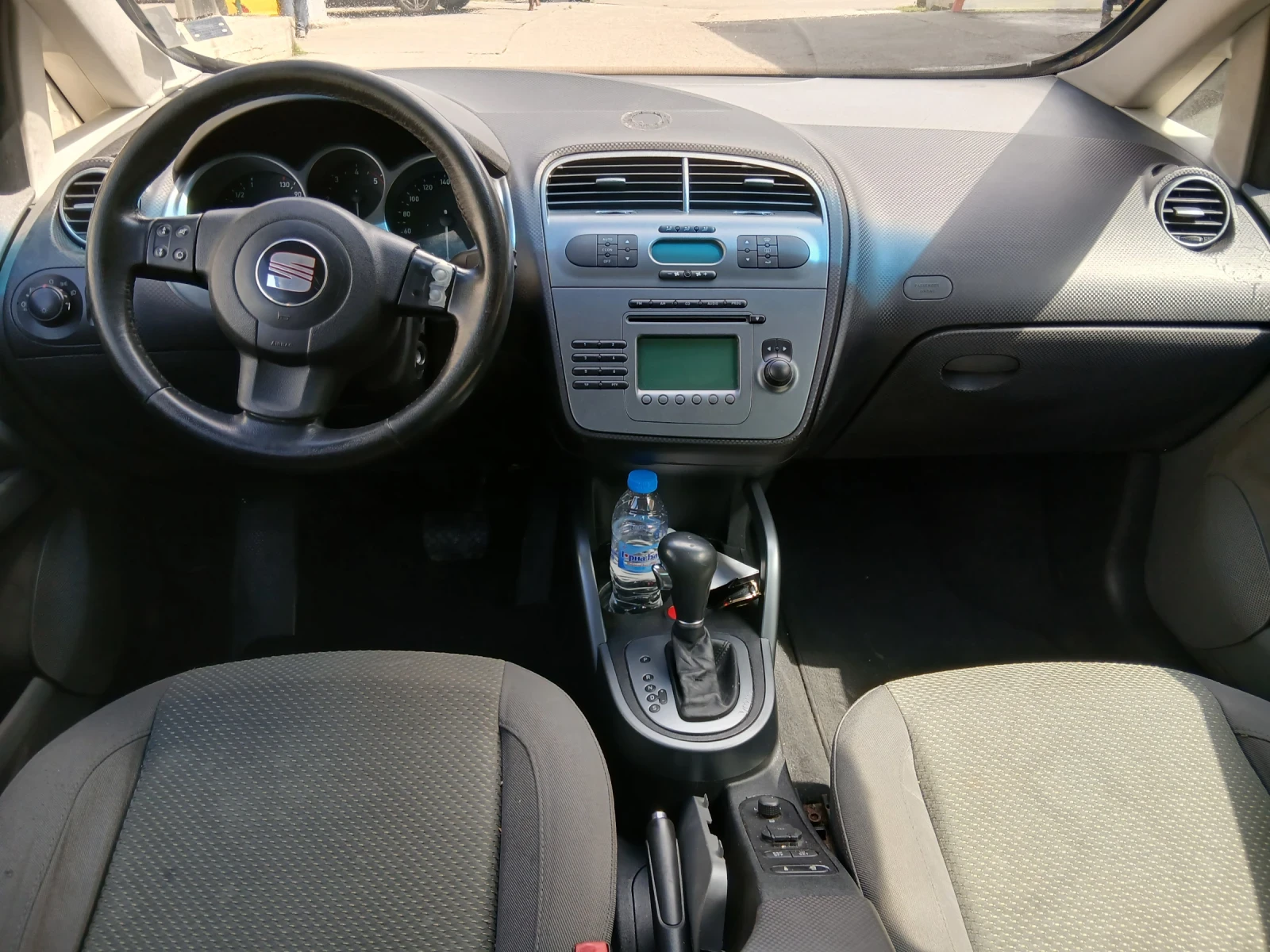 Seat Altea 2.0 Автоматик, снимка 4 - Автомобили и джипове - 54684008