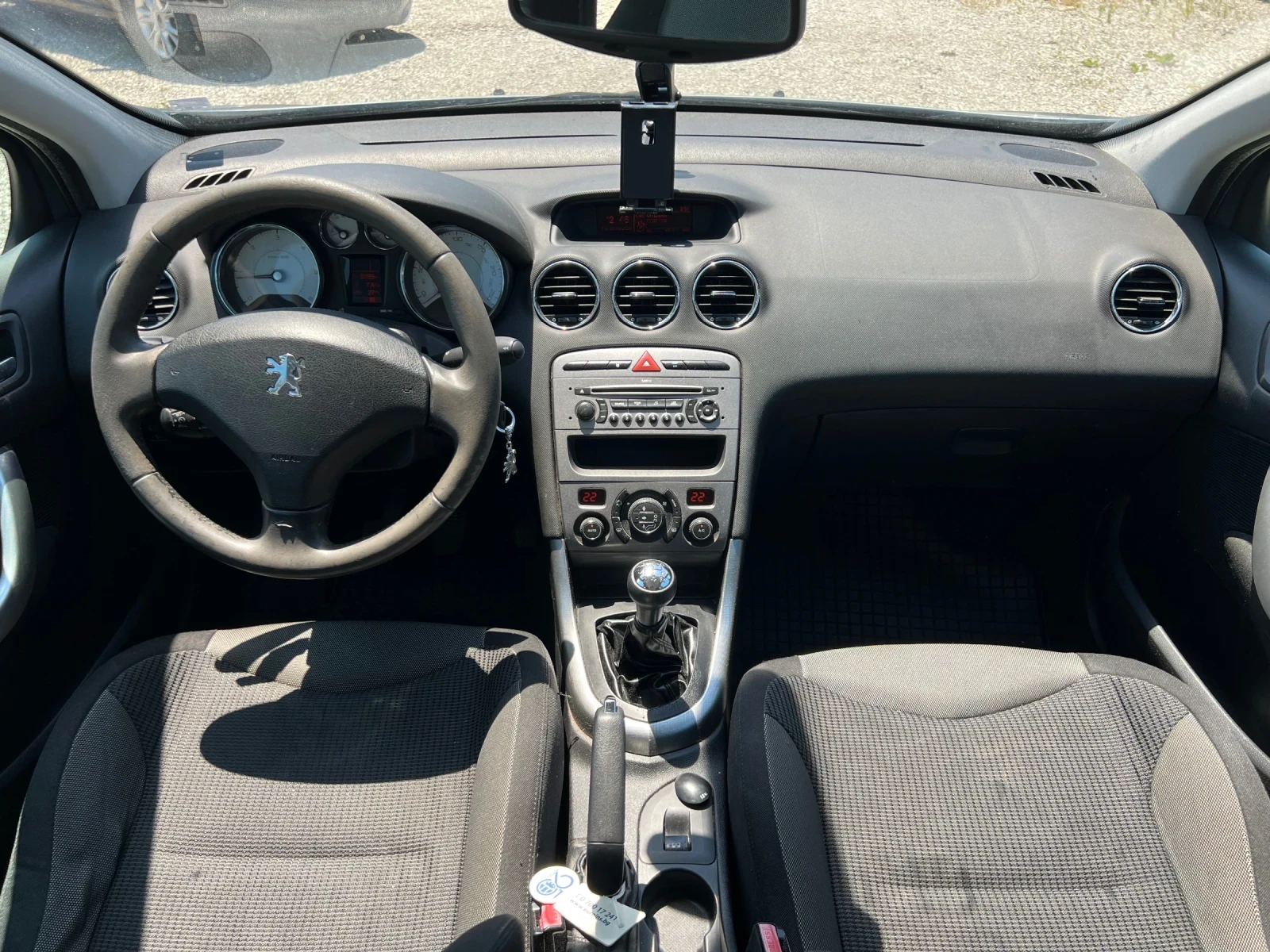 Peugeot 308 1.6HDI, снимка 11 - Автомобили и джипове - 54834033