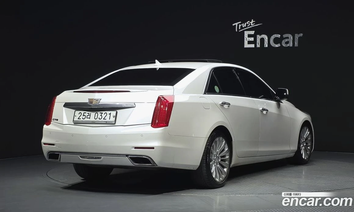 Cadillac Cts 2.0 Premium Plus, снимка 2 - Автомобили и джипове - 56123061