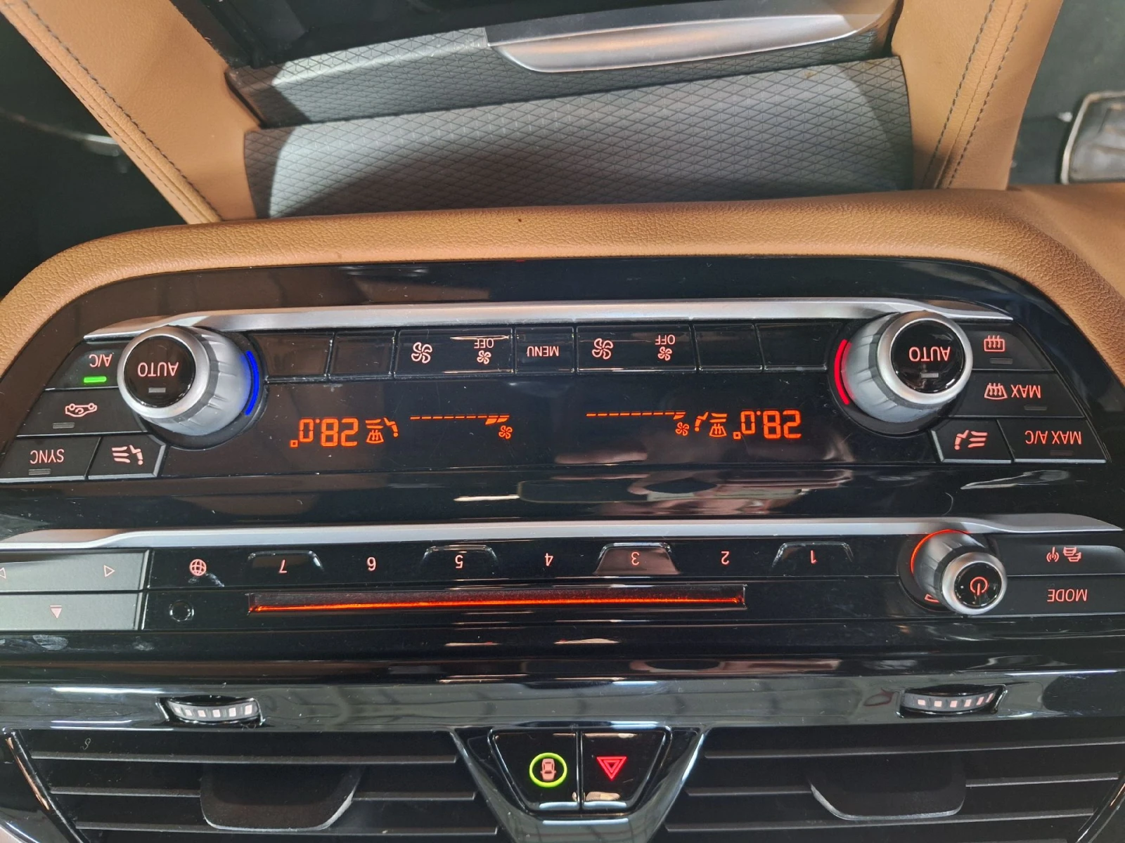 BMW 6 GT 620d xDrive Leather Navi LED , снимка 15 - Автомобили и джипове - 56205508