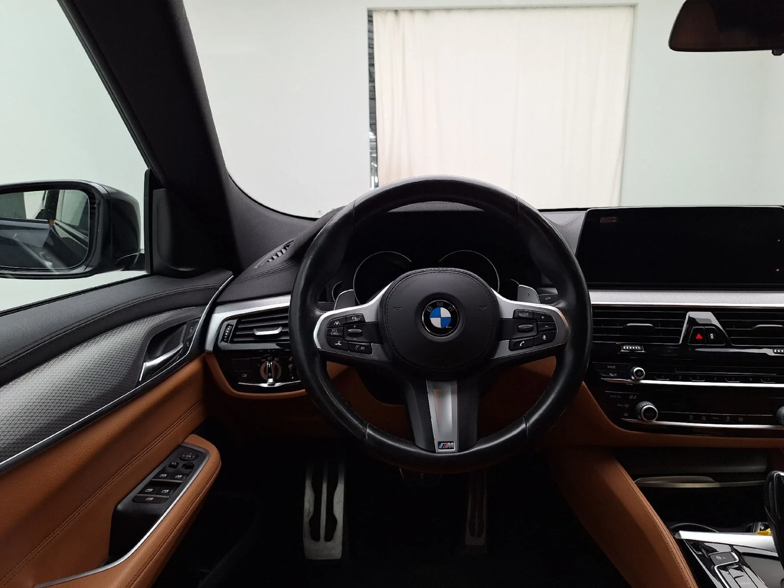 BMW 6 GT 620d xDrive Leather Navi LED , снимка 9 - Автомобили и джипове - 56205508
