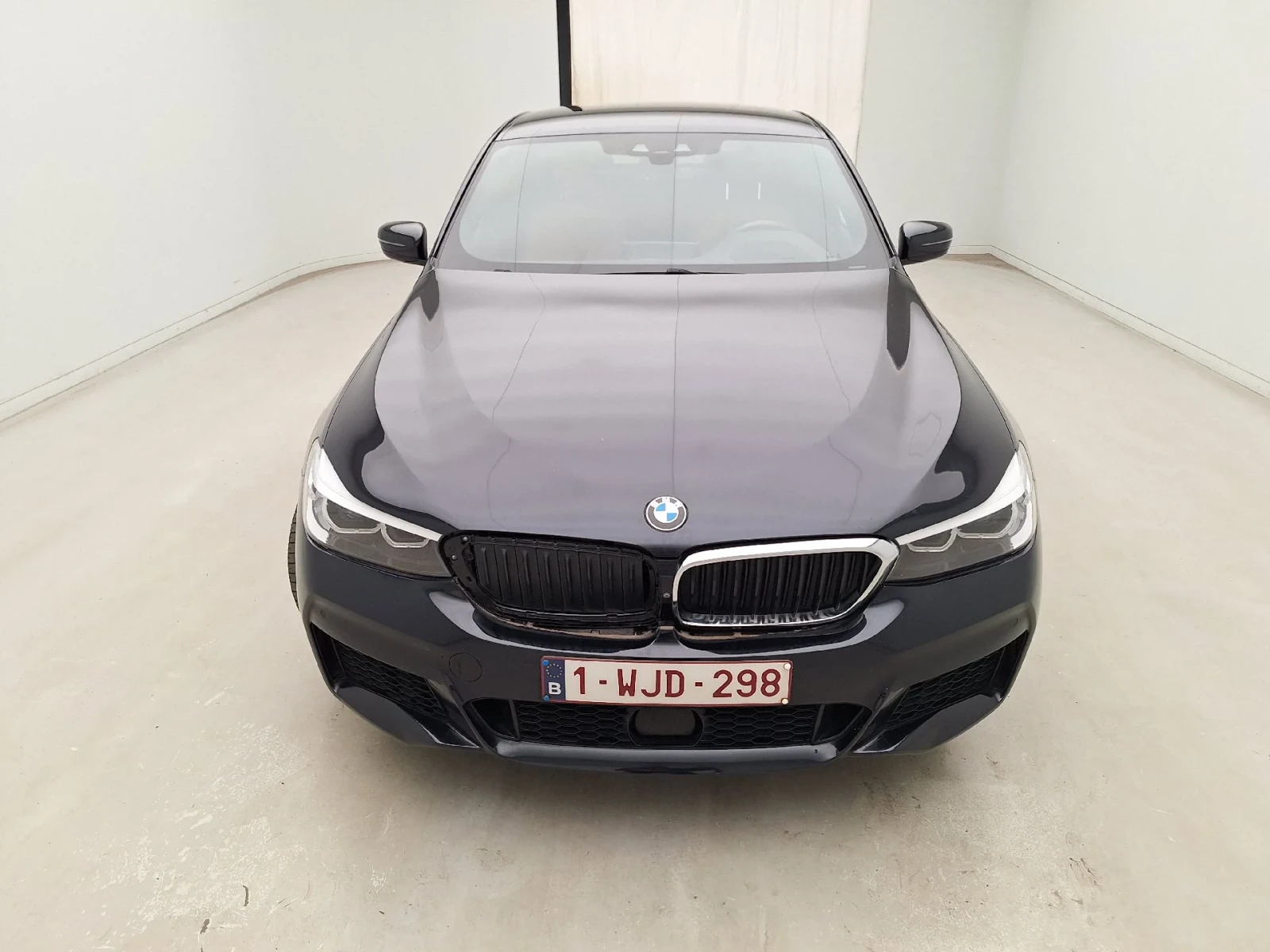 BMW 6 GT 620d xDrive Leather Navi LED , снимка 2 - Автомобили и джипове - 56205508