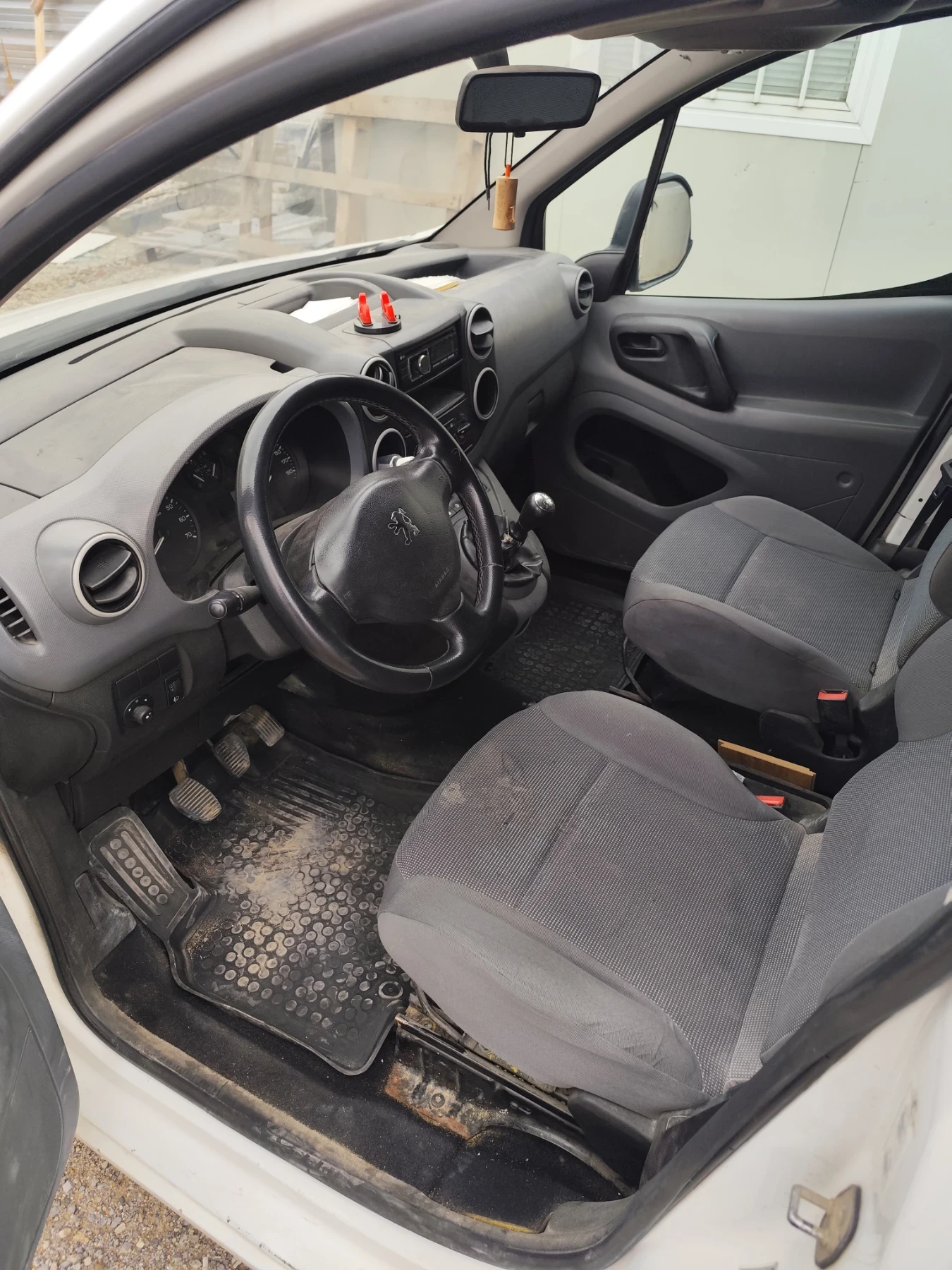 Peugeot Partner, снимка 3 - Автомобили и джипове - 56471785