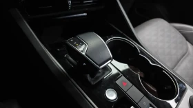 VW Touareg 3.0 TDI Prestige DisiTronic* Panorama * Обдухване  | Auto.bg — изображение 8