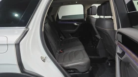 VW Touareg 3.0 TDI Prestige DisiTronic* Panorama * Обдухване  | Auto.bg — изображение 10