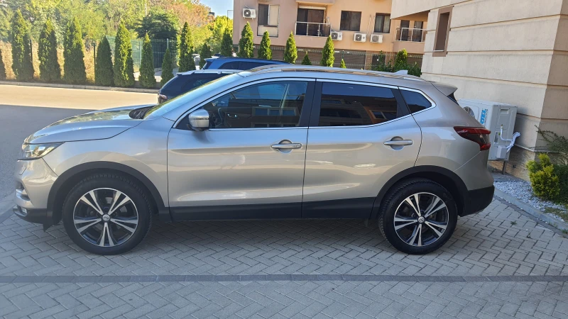 Nissan Qashqai, снимка 2 - Автомобили и джипове - 52538626
