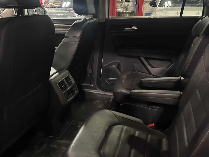 VW Atlas Execline  CARFAX, снимка 10 - Автомобили и джипове - 52726836