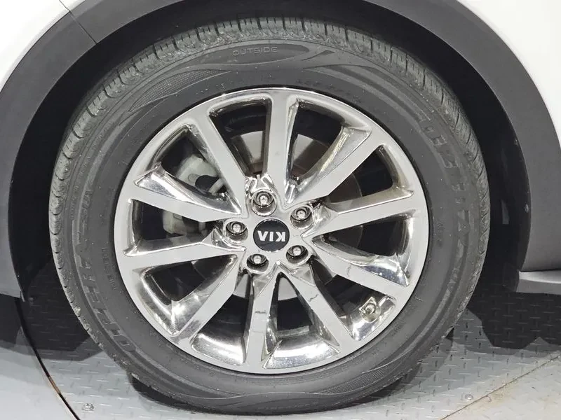 Kia Sorento 2.2 CRDI 4WD, снимка 5 - Автомобили и джипове - 54265432