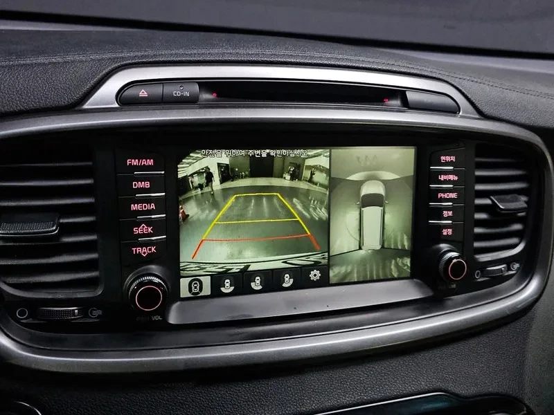 Kia Sorento 2.2 CRDI 4WD, снимка 16 - Автомобили и джипове - 54265432