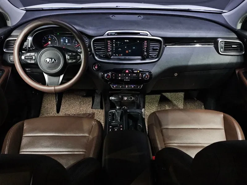 Kia Sorento 2.2 CRDI 4WD, снимка 7 - Автомобили и джипове - 54265432