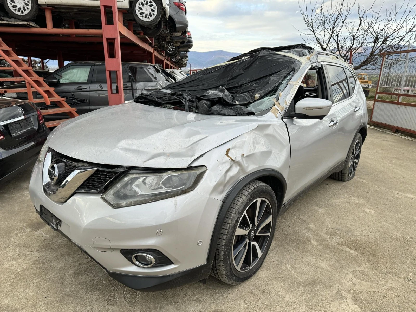 Nissan X-trail 1.6 - изображение 4