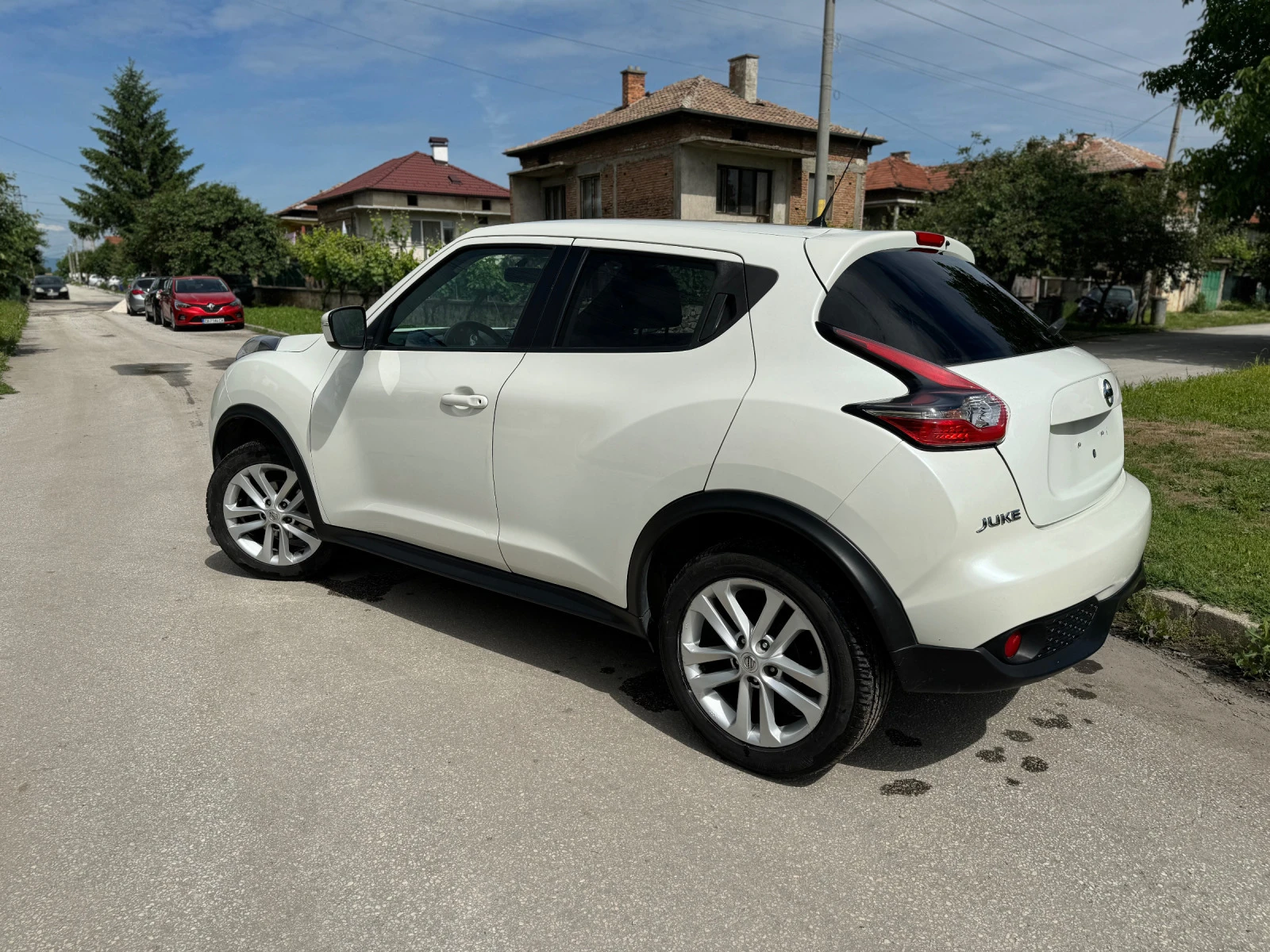 Nissan Juke 1.6 Бензин/Газ - изображение 4