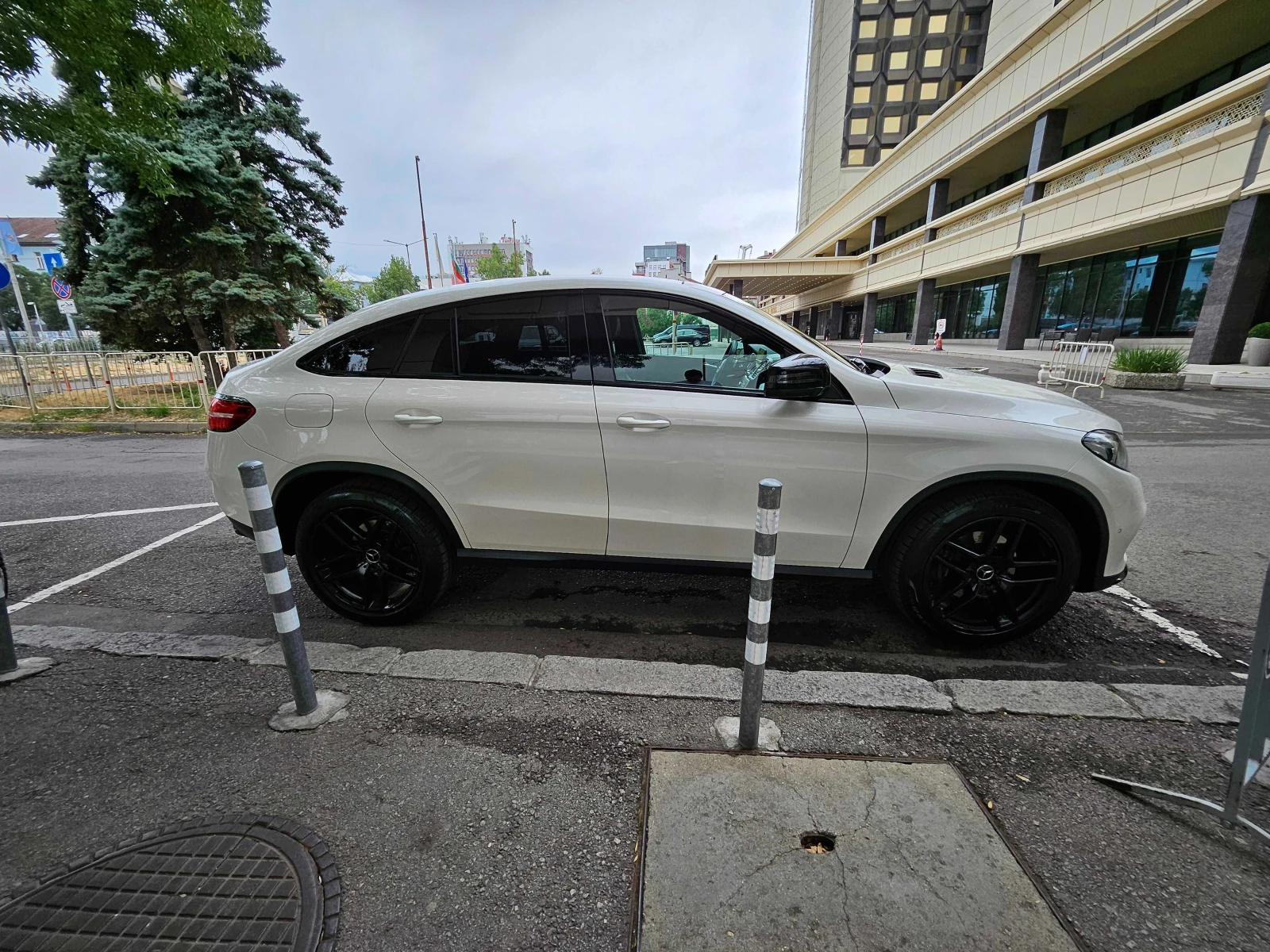 Mercedes-Benz GLE Coupe 3.5 AMG - изображение 10