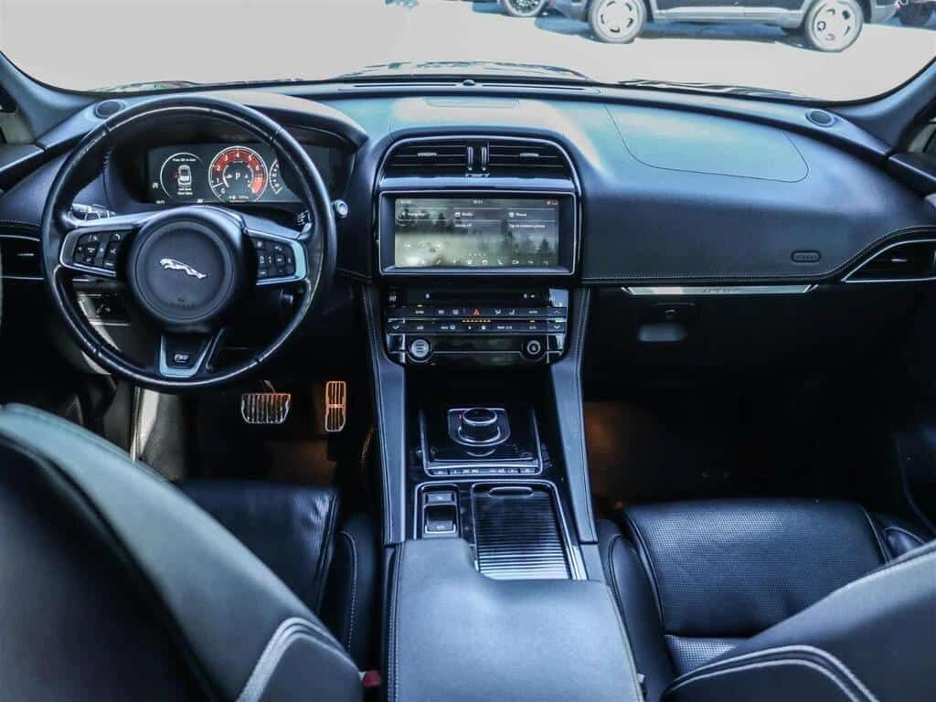 Jaguar F-PACE * S | AWD | SUPERCHARGED | PANO ROOF | MERIDIAN | , снимка 12 - Автомобили и джипове - 53787941