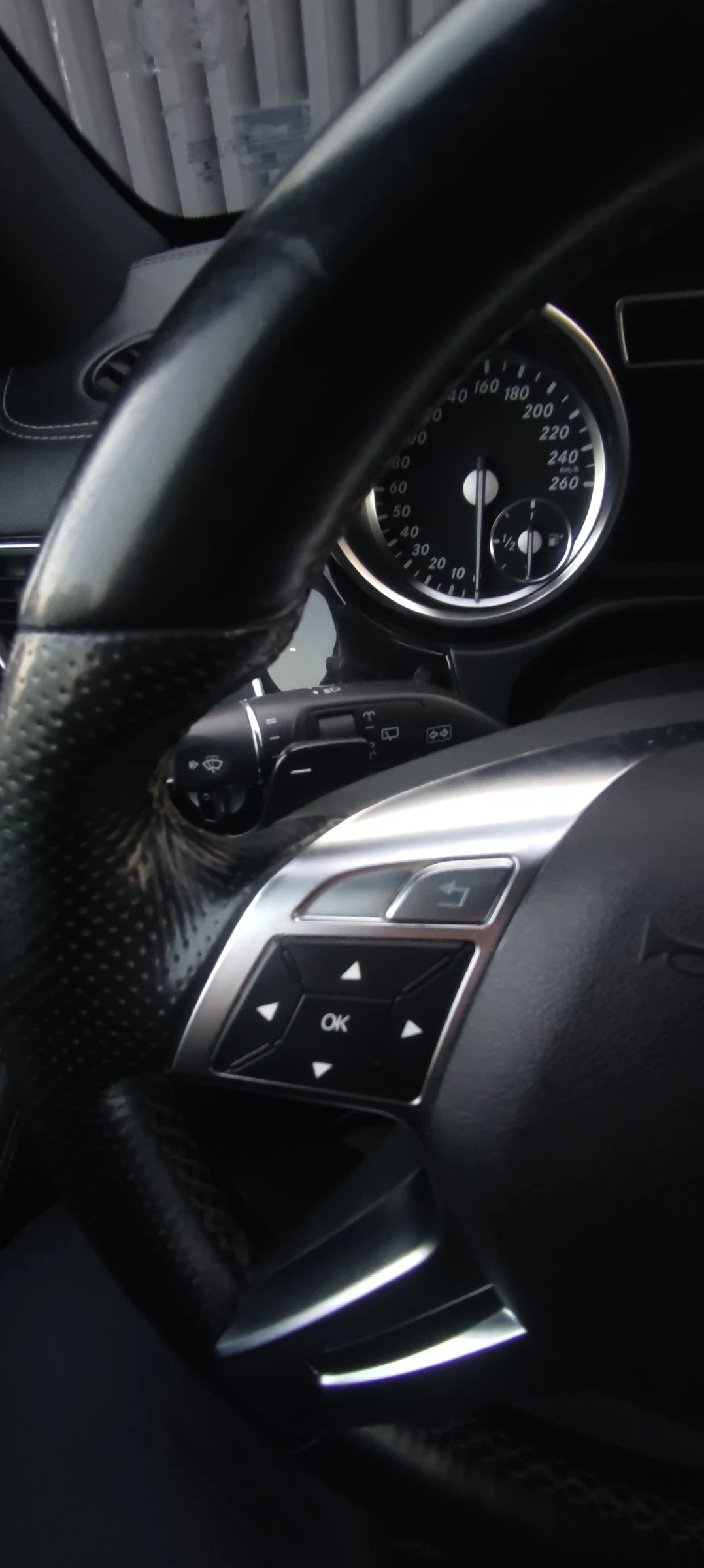 Mercedes-Benz ML 350, снимка 16 - Автомобили и джипове - 54192737