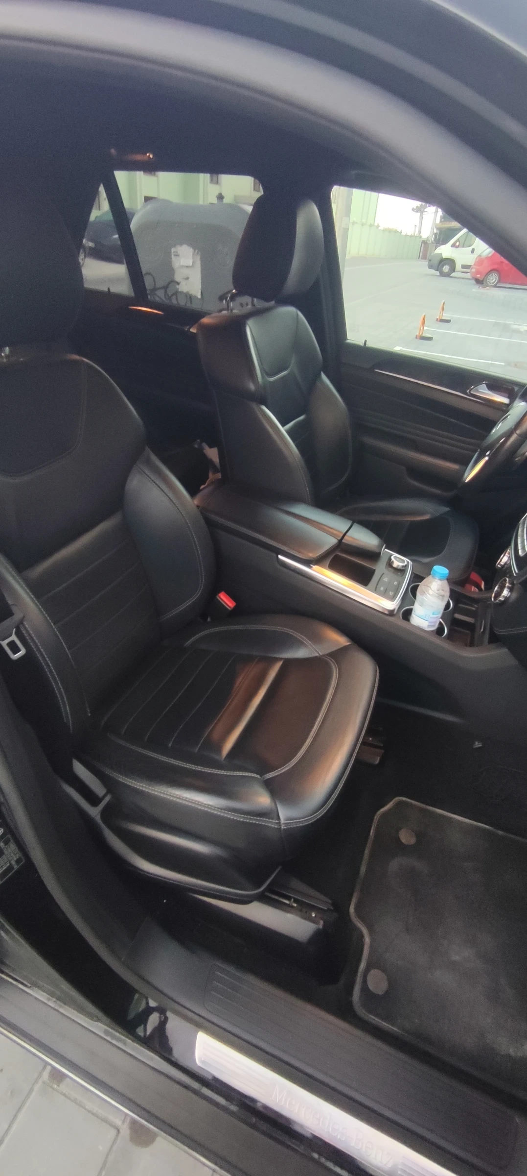 Mercedes-Benz ML 350, снимка 10 - Автомобили и джипове - 54192737