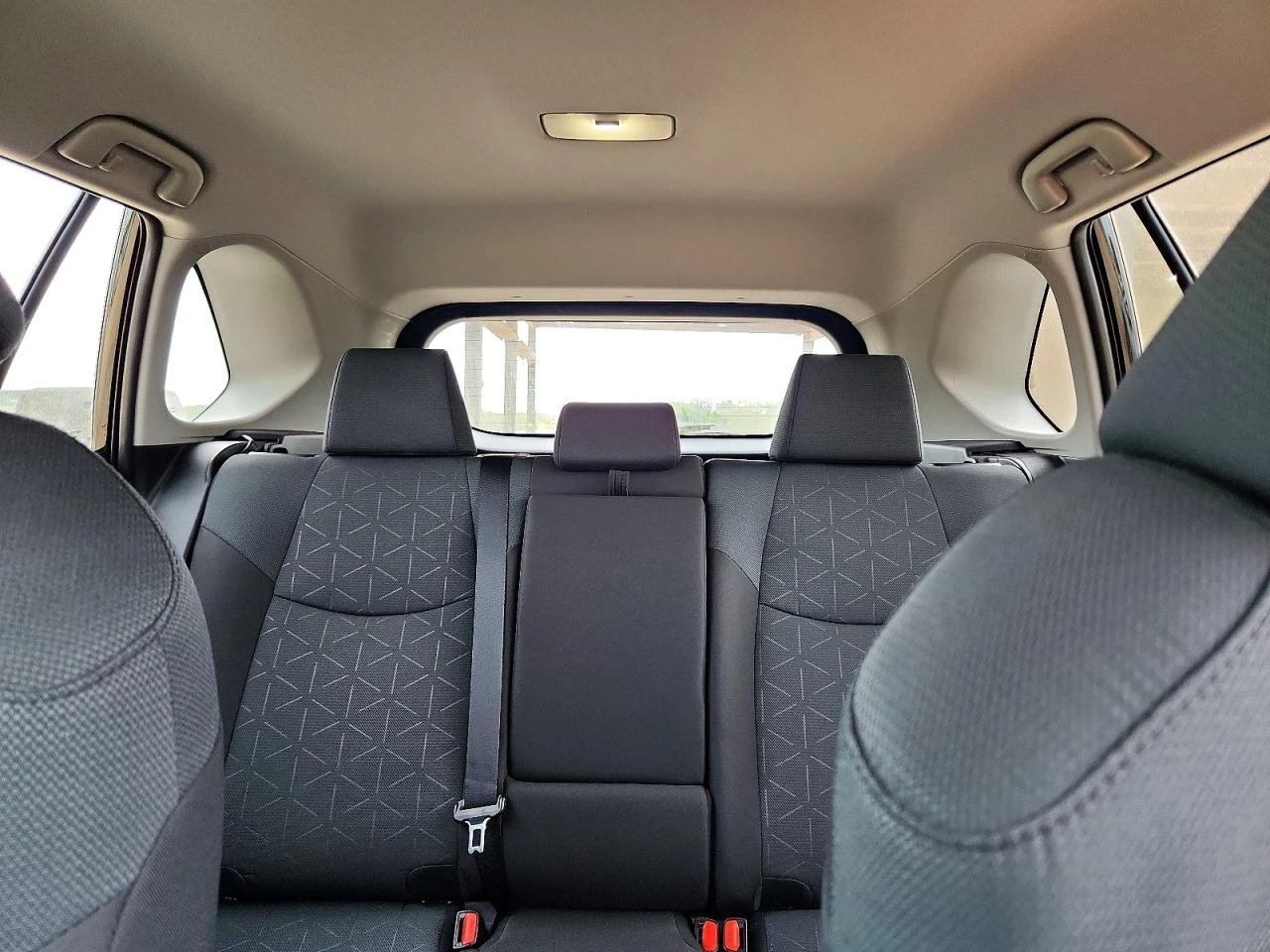 Toyota Rav4 2.5l Hybrid Woodland Edition, снимка 10 - Автомобили и джипове - 54360895