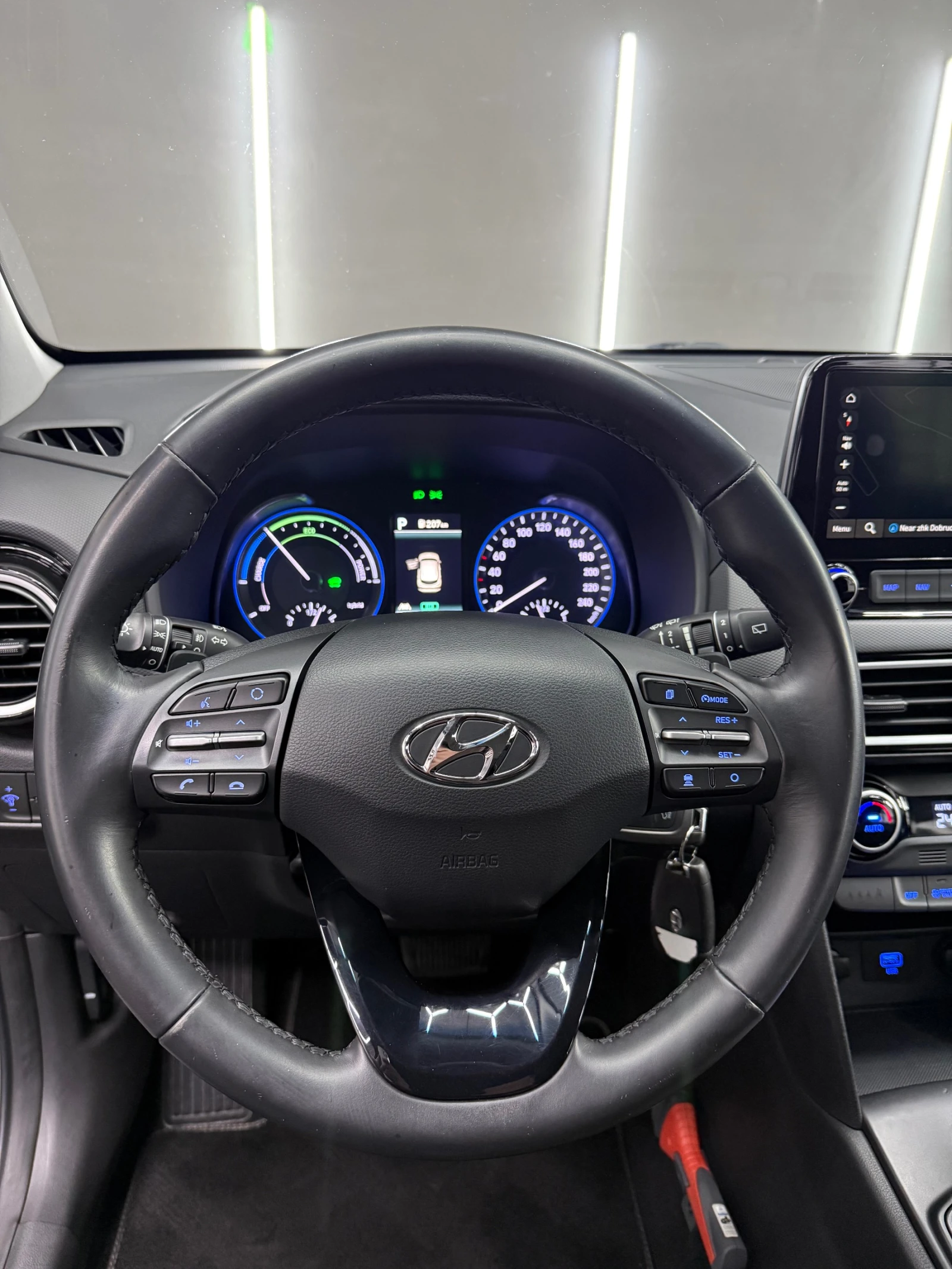 Hyundai Kona 1.6i HIBRYD AUTOMATIC, снимка 11 - Автомобили и джипове - 54408274
