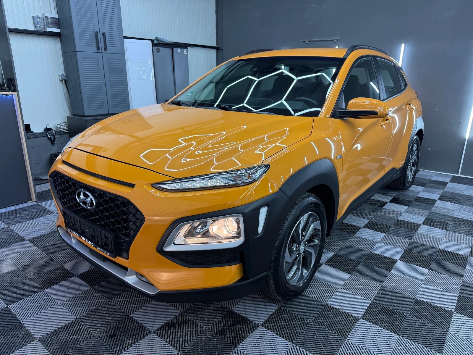 Hyundai Kona 1.6i HIBRYD AUTOMATIC, снимка 2 - Автомобили и джипове - 54408274