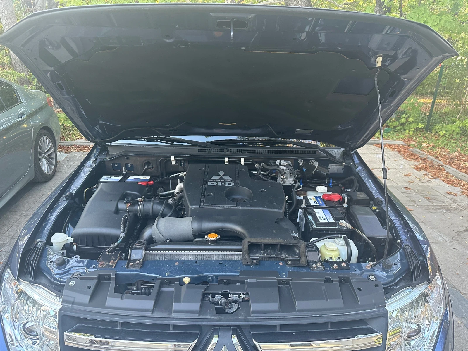 Mitsubishi Pajero, снимка 14 - Автомобили и джипове - 54771044
