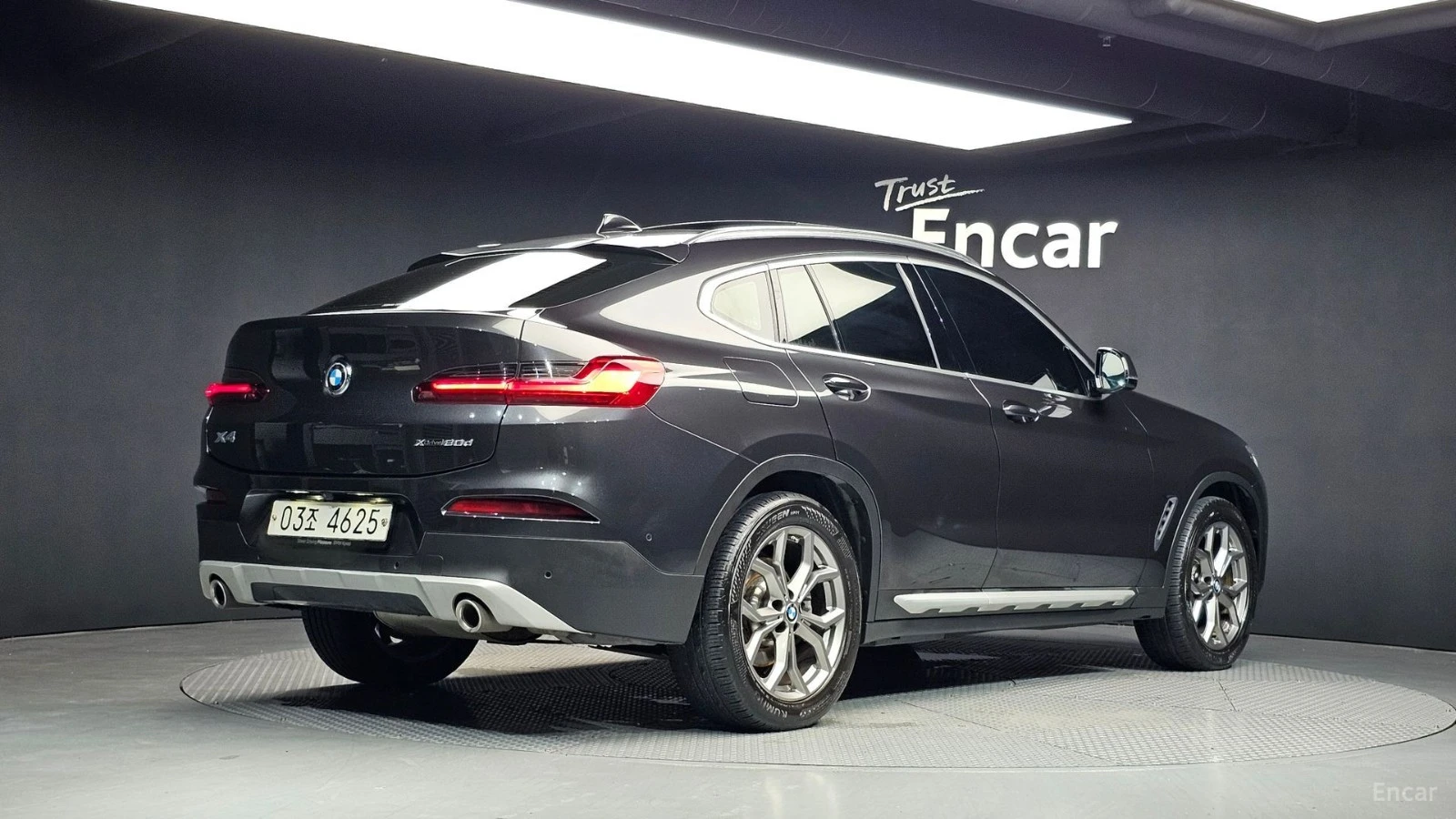 BMW X4 ПАМЕТ* КАМЕРА* ПОДГРЕВ* ПЕРА* HEADUP* ПАНО, снимка 2 - Автомобили и джипове - 55424306