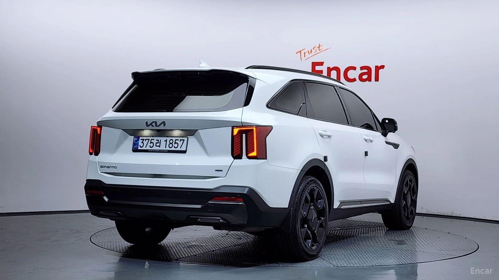 Kia Sorento GRAVITY* 4x4* 360* HUD* DISTRO* LANE* ОБДУХ, снимка 2 - Автомобили и джипове - 55445504