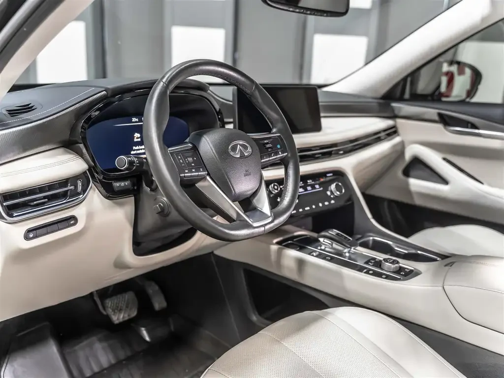Infiniti QX60 LUXE* ДИСТРОНИК* 360КАМЕРА* ПАНОРАМА* LANE* ASSIST, снимка 5 - Автомобили и джипове - 55619525