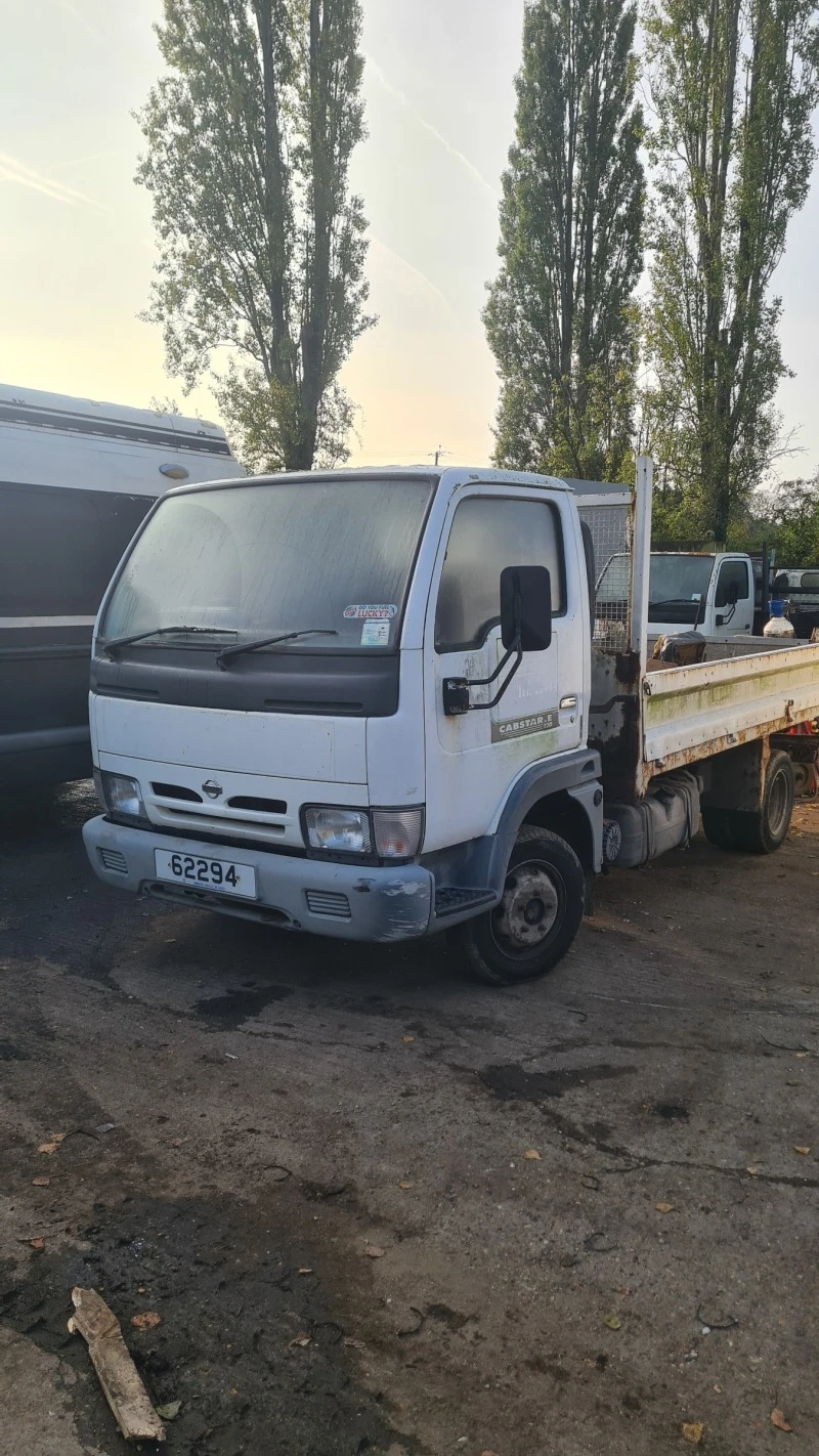 Nissan Capstar, снимка 1 - Бусове и автобуси - 32746719