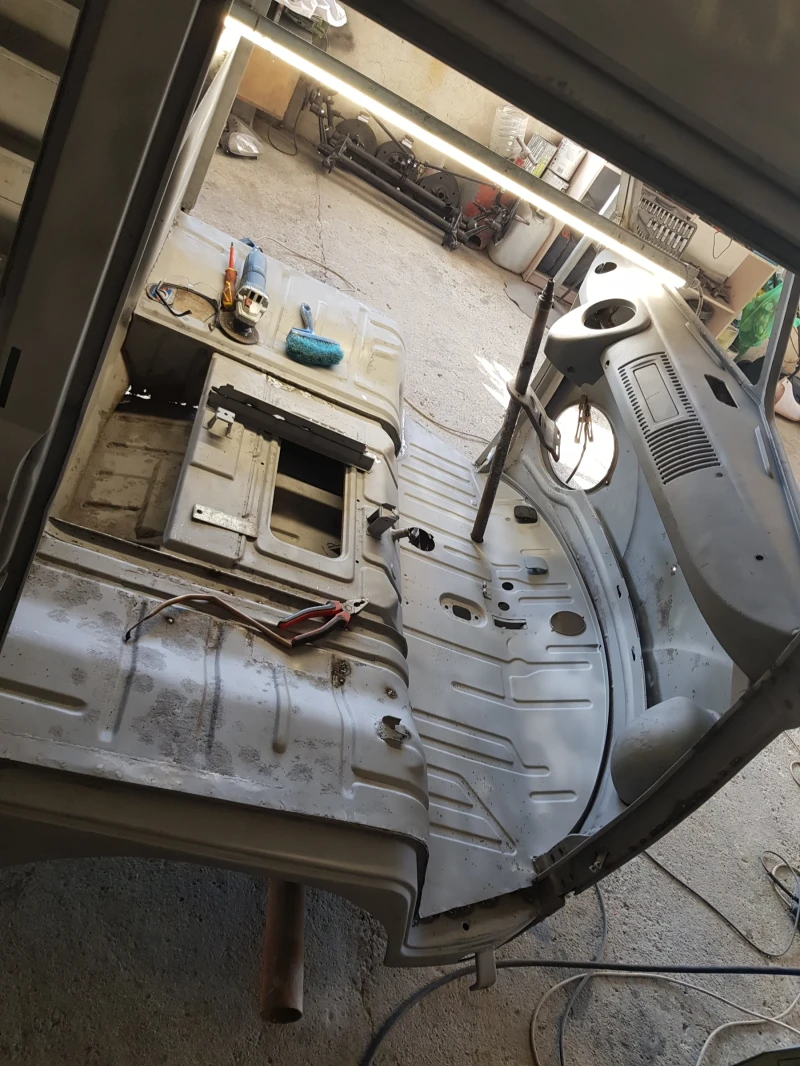 VW T1, снимка 6 - Бусове и автобуси - 52311332