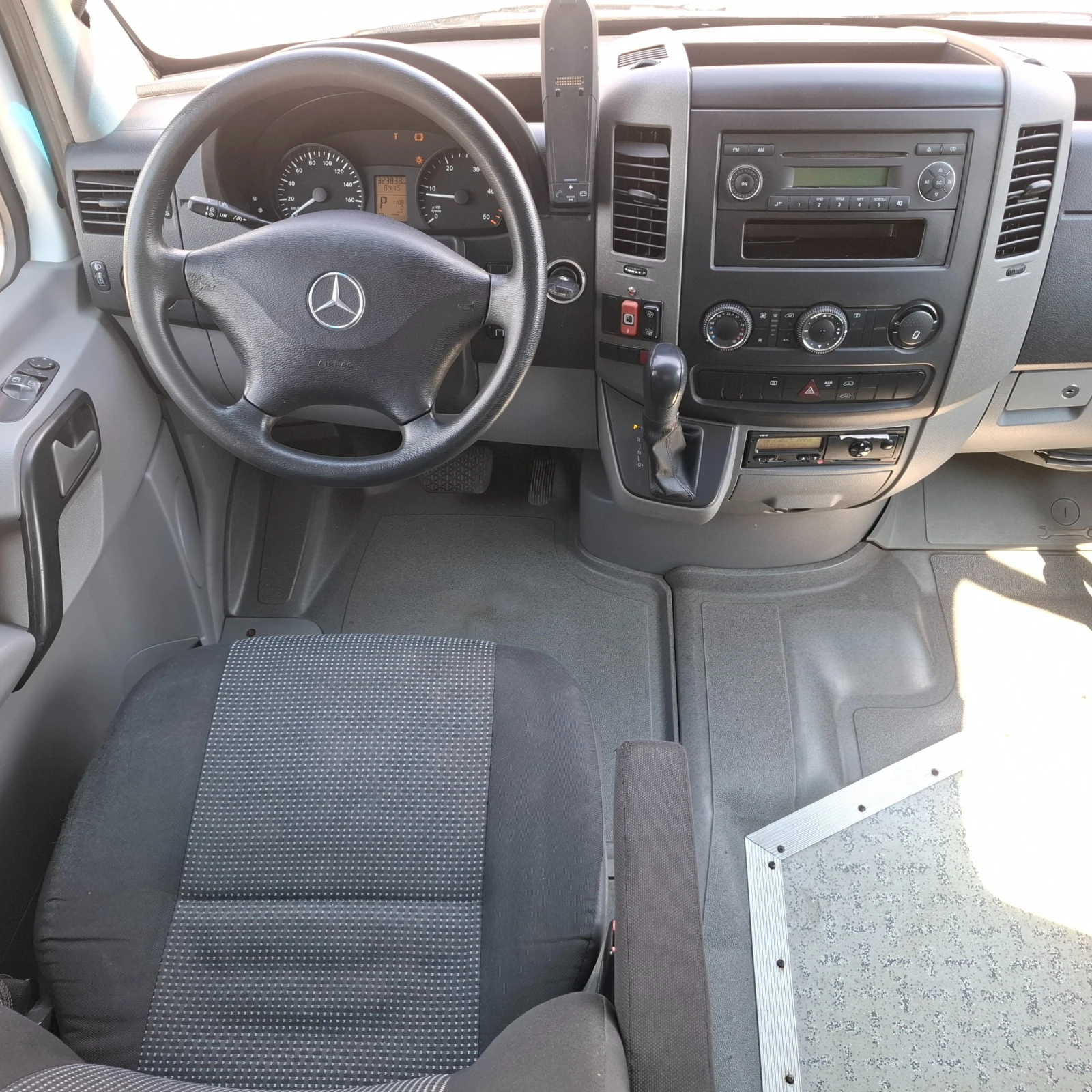 Mercedes-Benz Sprinter 516 Германия EURO5 КЛИМАТИК 23 МЕСТЕН, снимка 14 - Бусове и автобуси - 54370791