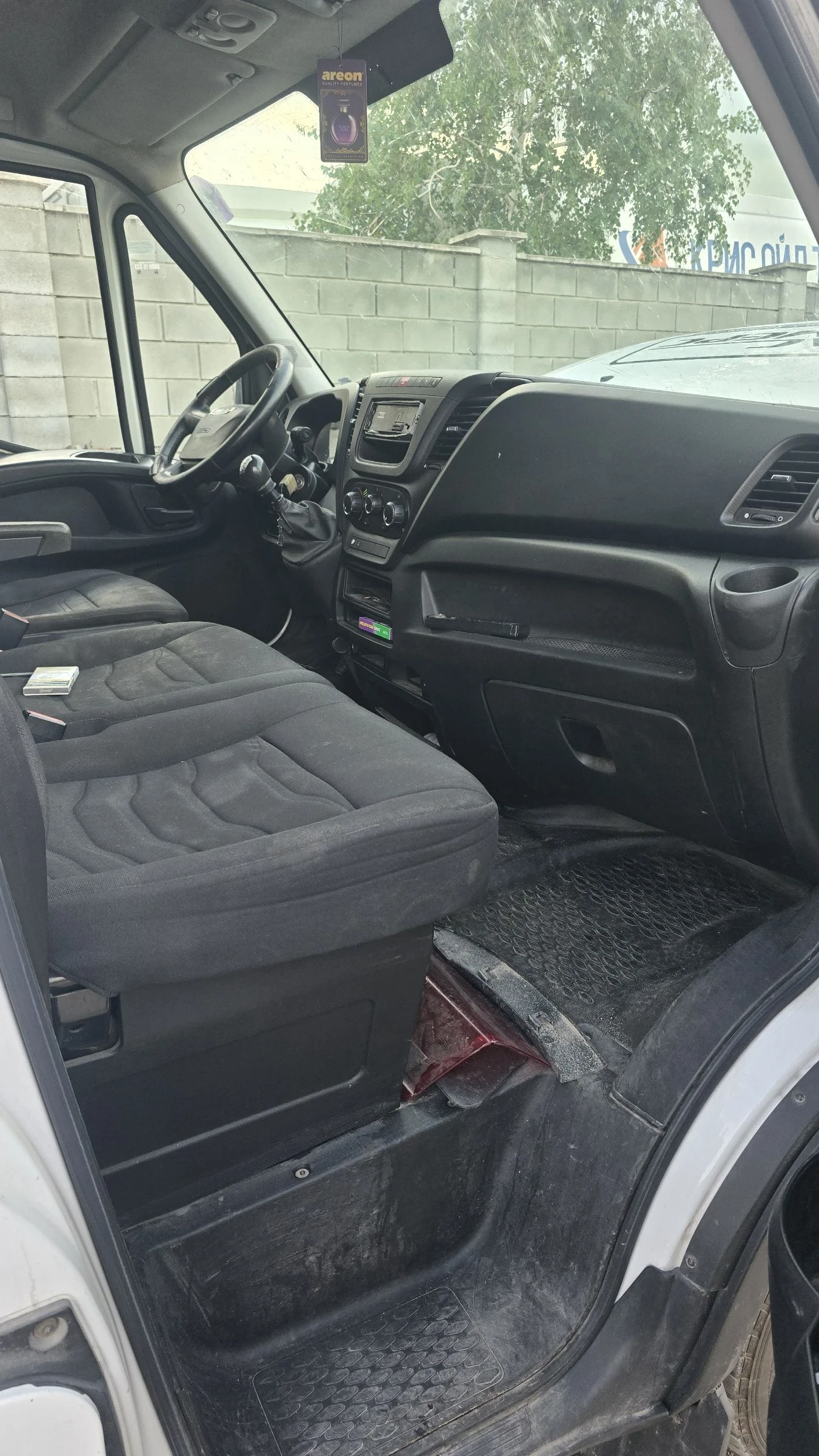 Iveco Daily Hi-matic и ръчна, снимка 13 - Бусове и автобуси - 55002164