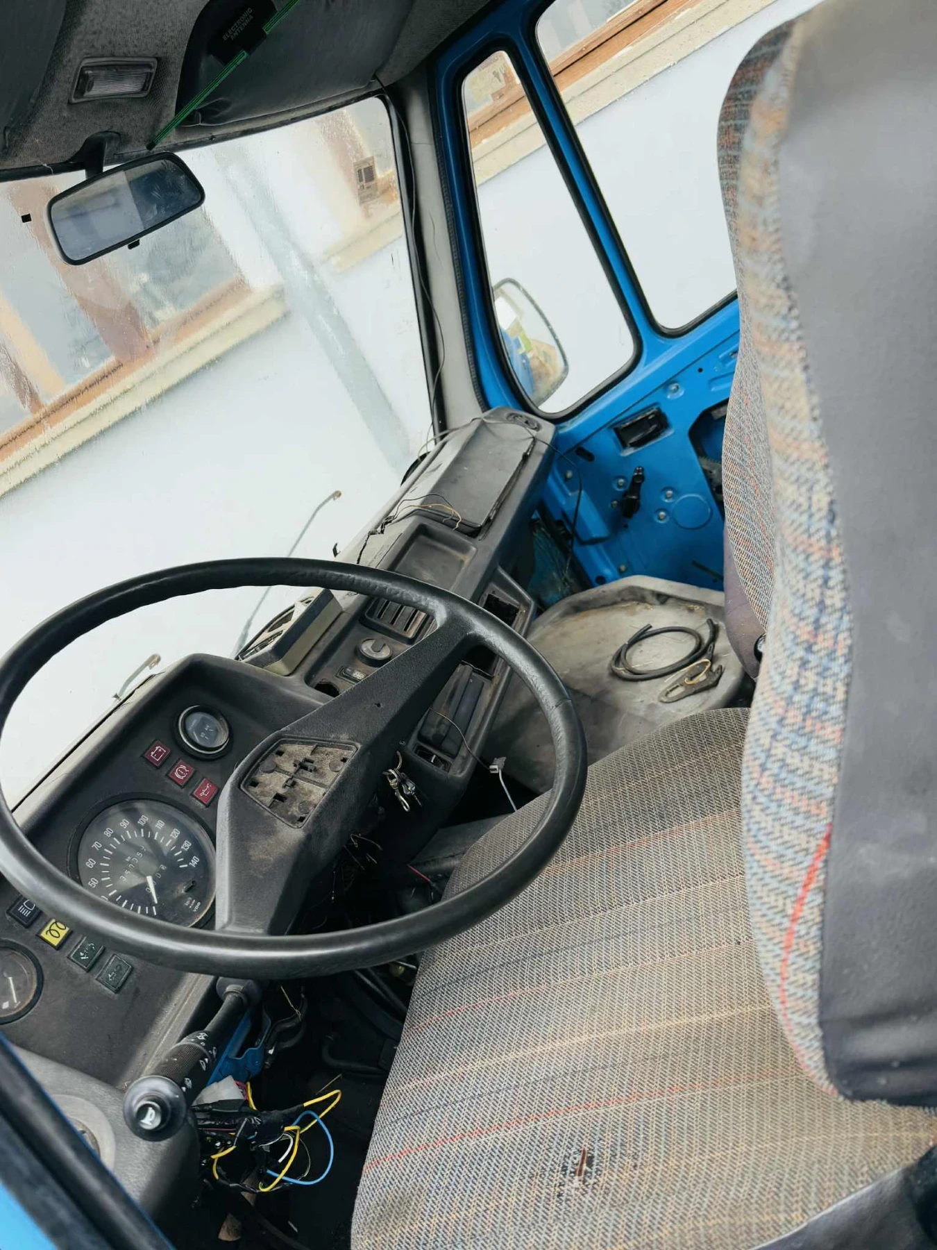 Mercedes-Benz 208 D - изображение 3