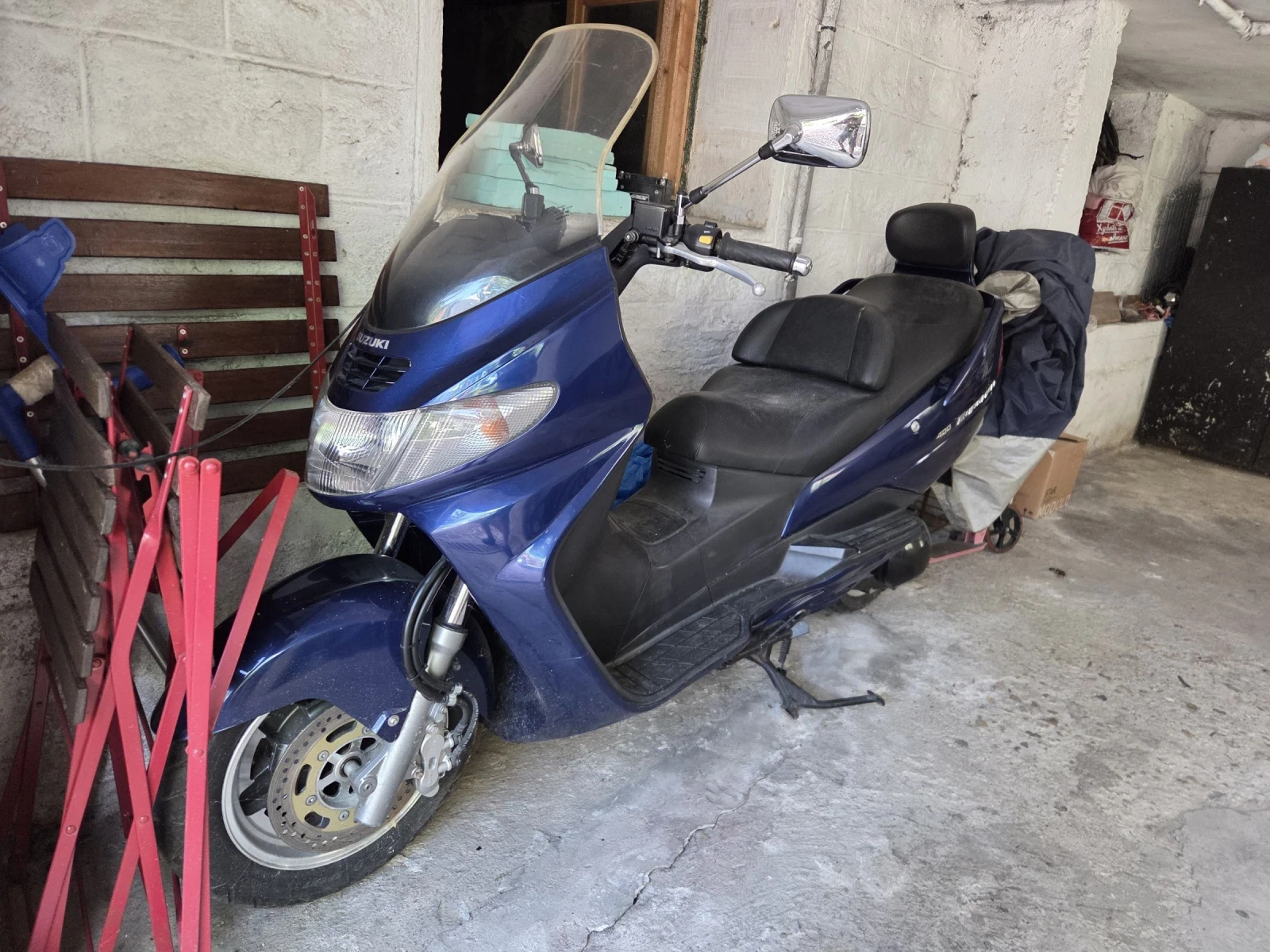 Suzuki Burgman 400