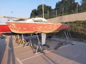 Ветроходна лодка LanaverreLandolt Lanaverre 510, снимка 2 - Воден транспорт - 53629933