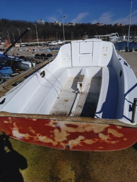 Ветроходна лодка LanaverreLandolt Lanaverre 510, снимка 8 - Воден транспорт - 53629933