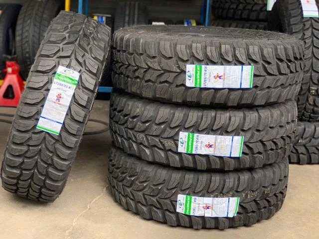 Гуми Всесезонни 285/75R16, снимка 1 - Гуми и джанти - 45649678