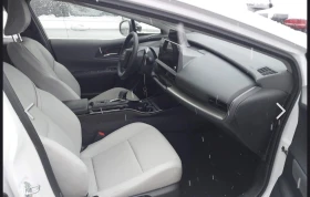 Toyota Prius XW60, снимка 12
