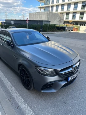 Mercedes-Benz E 63 AMG E63S / V8 BITURBO - 4MATIC+ , снимка 2