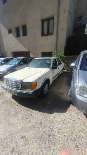 Mercedes-Benz 124, снимка 3