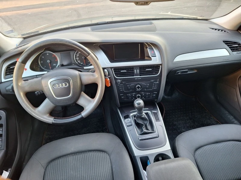 Audi A4 2.0, снимка 11 - Автомобили и джипове - 48120771