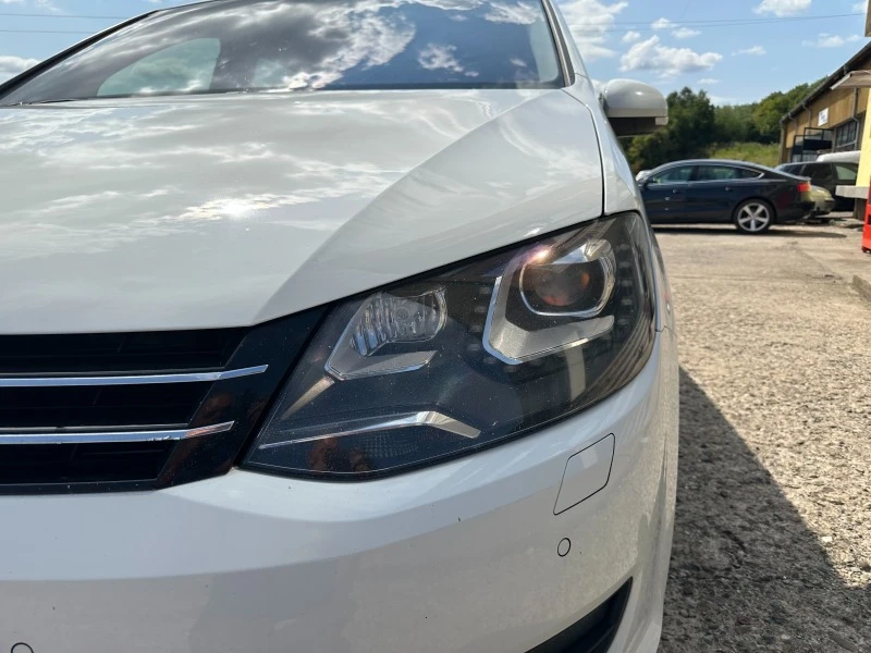 VW Sharan 2.0 TDI, снимка 9 - Автомобили и джипове - 47385762