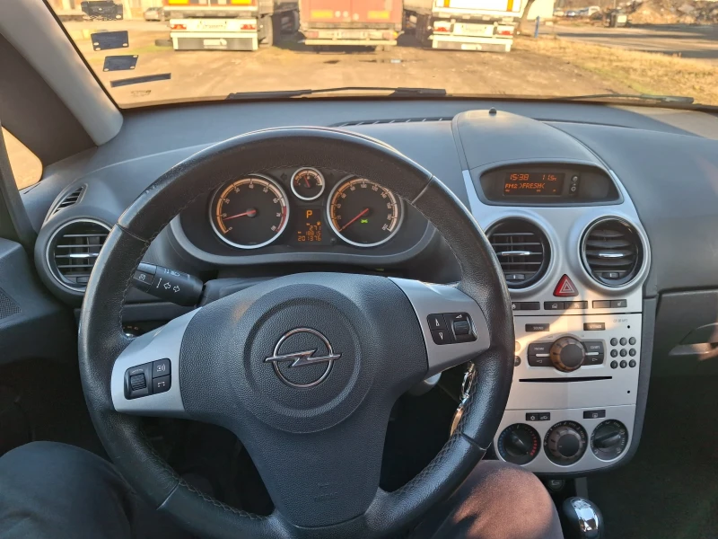 Opel Corsa, снимка 14 - Автомобили и джипове - 48617338