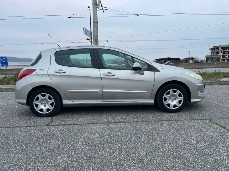 Peugeot 308 1.6HDI* ПАНОРАМА* АВТОПИЛОТ, снимка 2 - Автомобили и джипове - 49116122