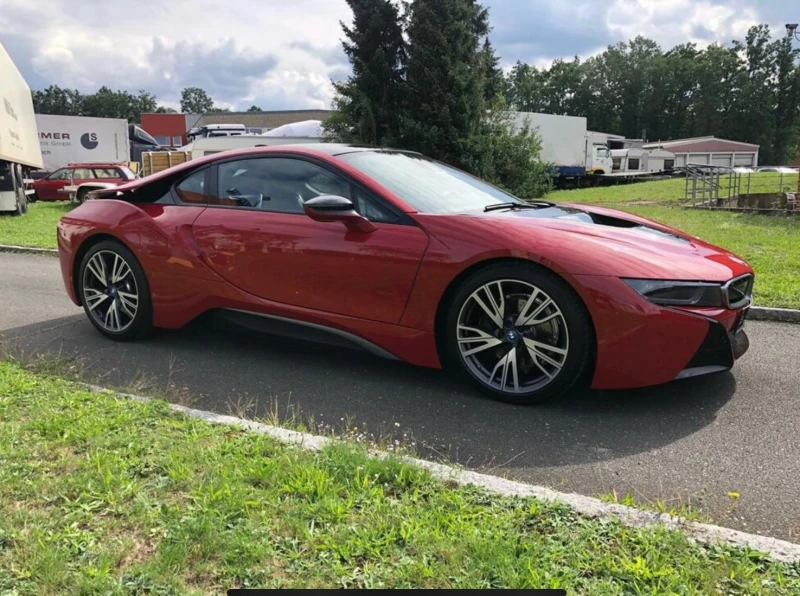 BMW i8 RED EDITION , снимка 4 - Автомобили и джипове - 51355792
