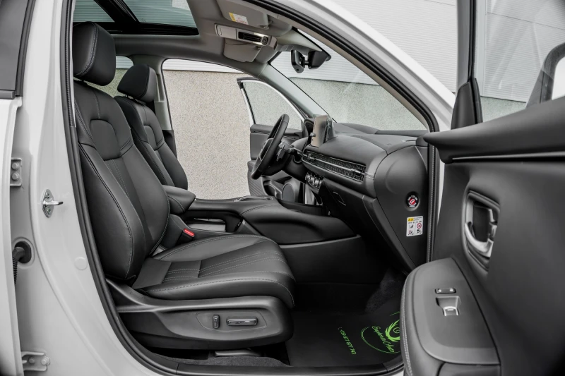 Honda ZR-V 2.0I* E:HEV Hybrid* ADVANCE* PANORAMA* 5г.ГАРАНЦИЯ, снимка 12 - Автомобили и джипове - 51647617