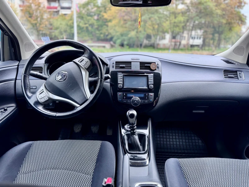 Nissan Pulsar 1.5dci, снимка 5 - Автомобили и джипове - 52672016