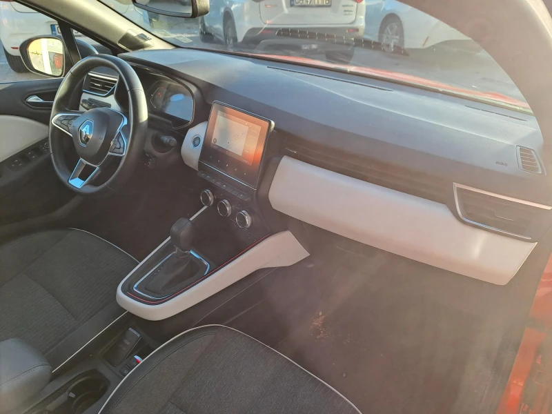 Renault Clio 1.0 TCe 90 k.c. AUTOMATIC , снимка 9 - Автомобили и джипове - 52278310