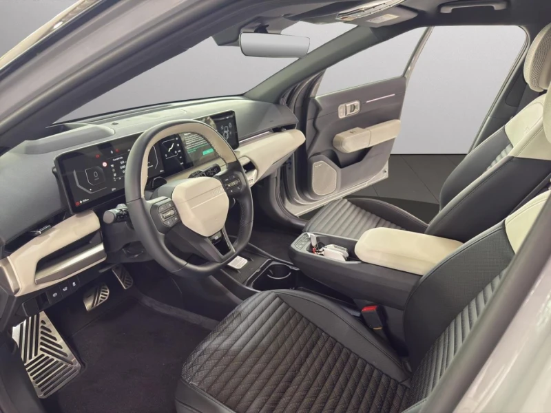 Kia EV9 EV4* GT* 81kW* H&K* HEAD-UP* KEYLESS* MEMORY* DIST, снимка 8 - Автомобили и джипове - 52526046