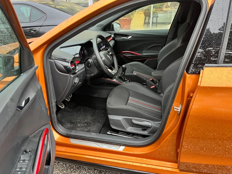 Skoda Fabia 1.0 TSI 6M Monte Carlo, снимка 10 - Автомобили и джипове - 53246592